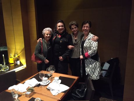 Eleonora Menicucci, Kátia Abreu, Dilma e Tereza Campello em jantar em SP. FOTO: Divulgação