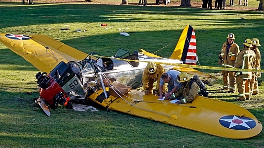 Erros mecânicos causaram acidente aéreo de Harrison Ford, aponta investigação