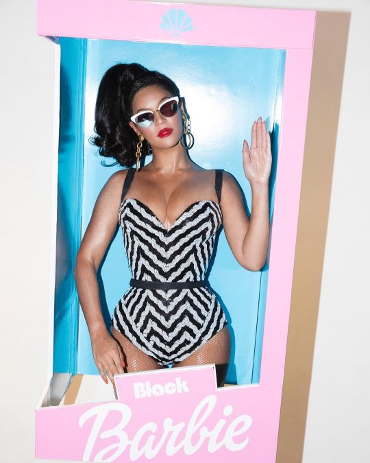 Beyoncé fantasiada de Barbie. Foto: Instagram