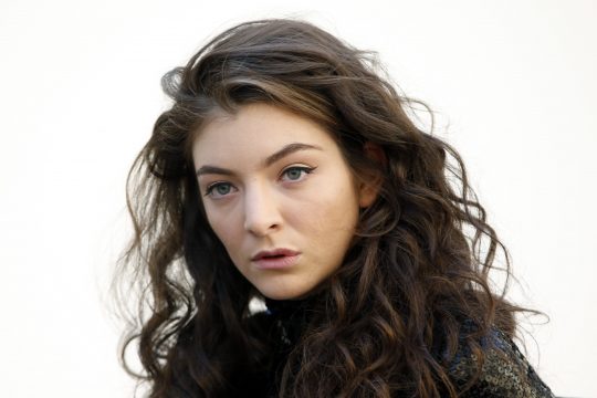 Lorde posa em Paris em 2015. Foto: REUTERS/Charles Platiau
