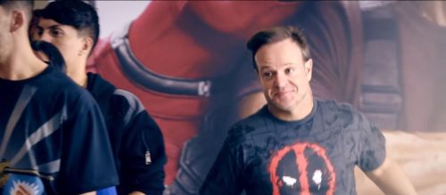 Rubinho Barrichello participa de propaganda de Deadpool 2 (foto: Fox)