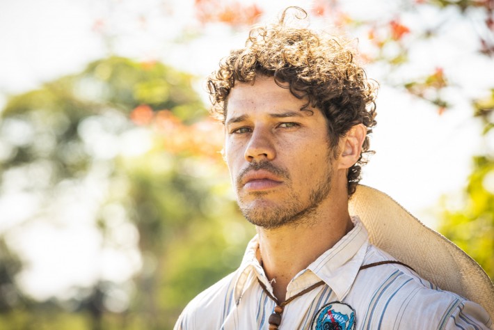 José Loreto é Tadeu, na nova versão de 'Pantanal' (Globo/João Miguel Júnior)