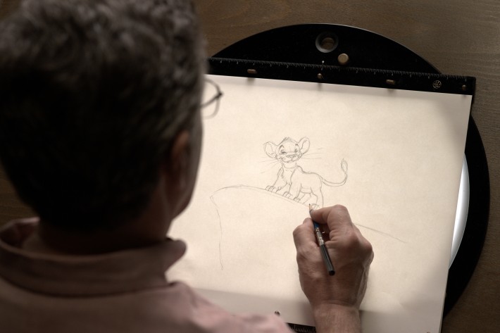 Mark Henn, veterano da Disney, desenha Simba, do clássico 'O Rei Leão'(foto Richard Harbaugh Disney)