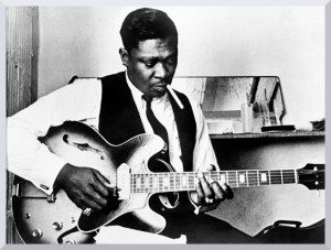 Em 1959, B.B. King e sua nova Lucille: uma Gibson ES-330.