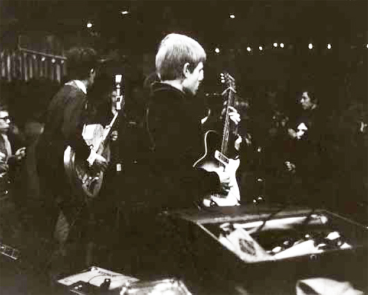 Dia 12 de julho de 1962, palco do Marquee Club, em Londres: primeira apresentação dos Rolling Stones.